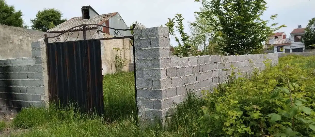 ۱۵۰ متر زمین مسکونی دور دیوار داخل بافت شهر رشت