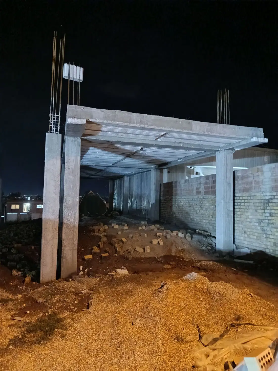 ویلایی نیم ساز