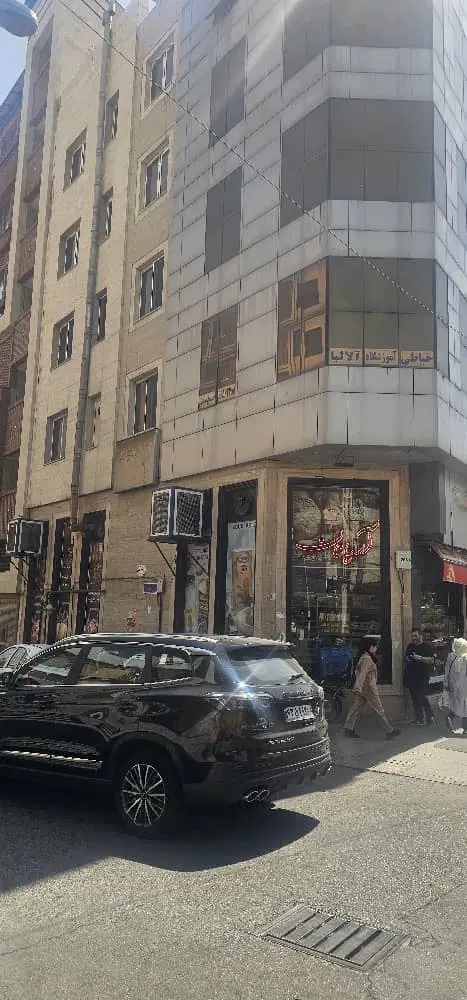 واحد ۵۱ متری فول اداری