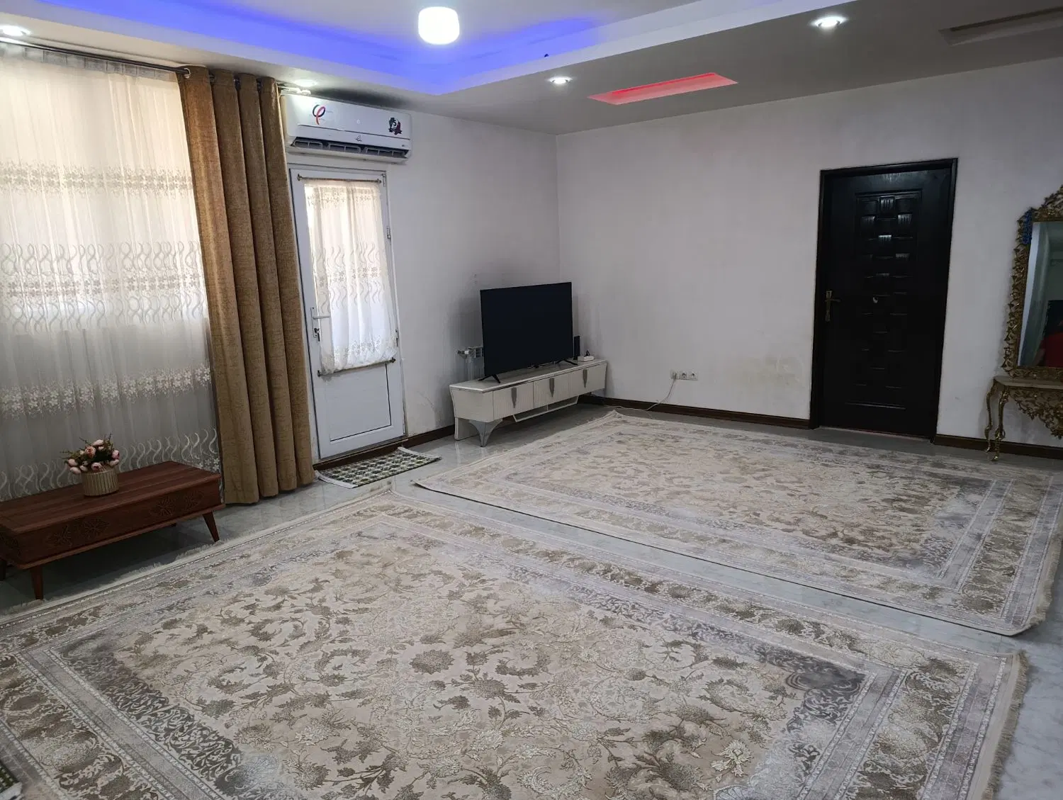 فروش آپارتمان 118 متری گلدشت شرقی خیابان دنا