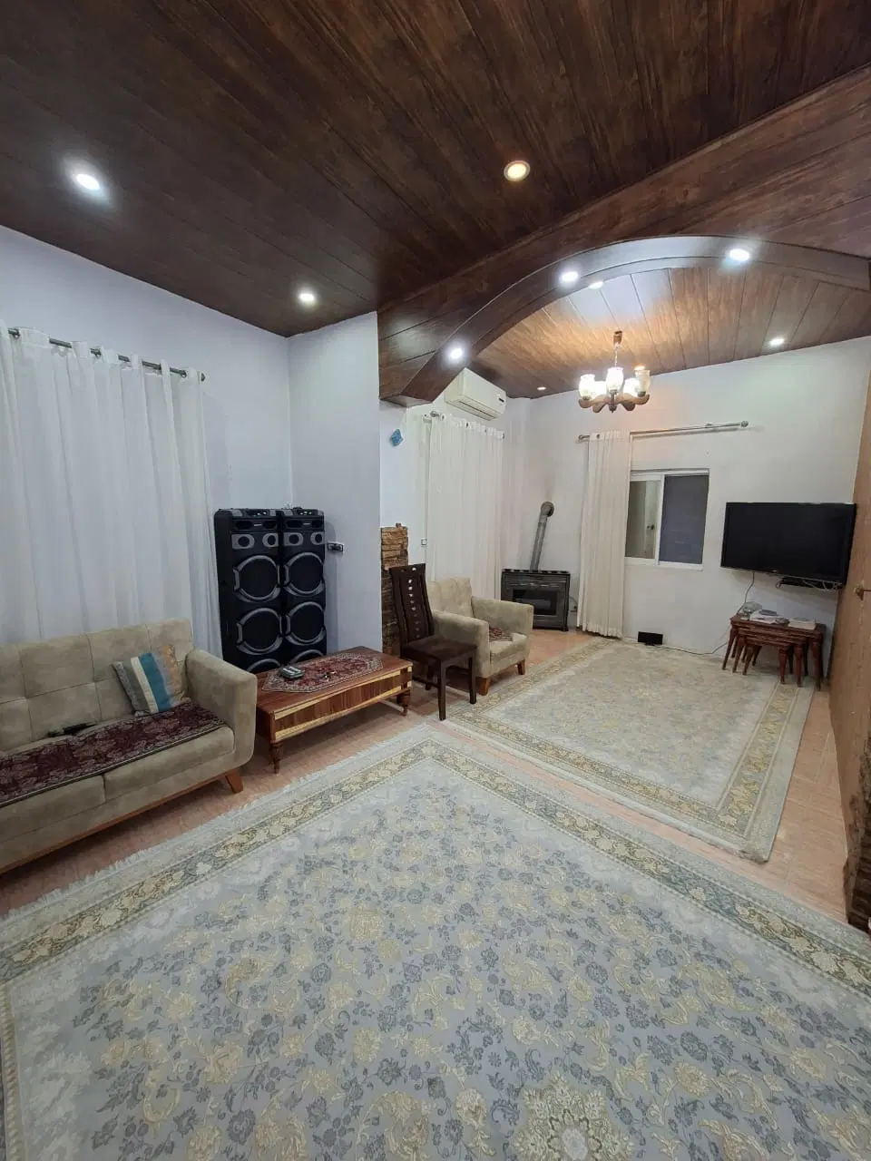 رهن و اجاره ی ویلای ۱۲۰ متری