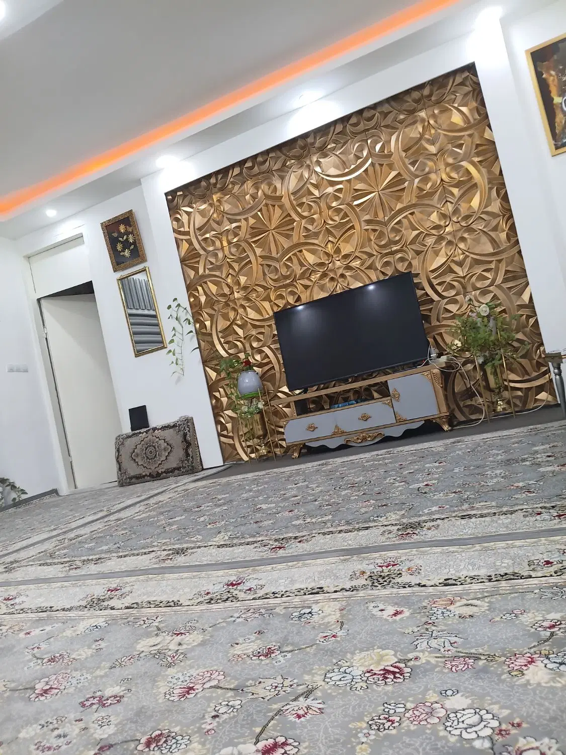 خانه ویلایی تختی