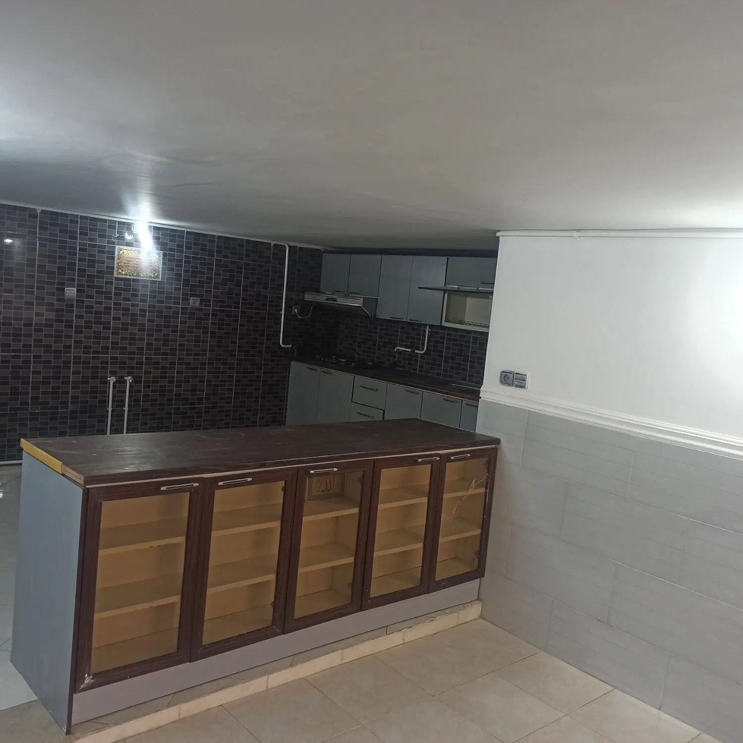 منزل همکف مستقل ۱۰۰متری بلوار ساوه
