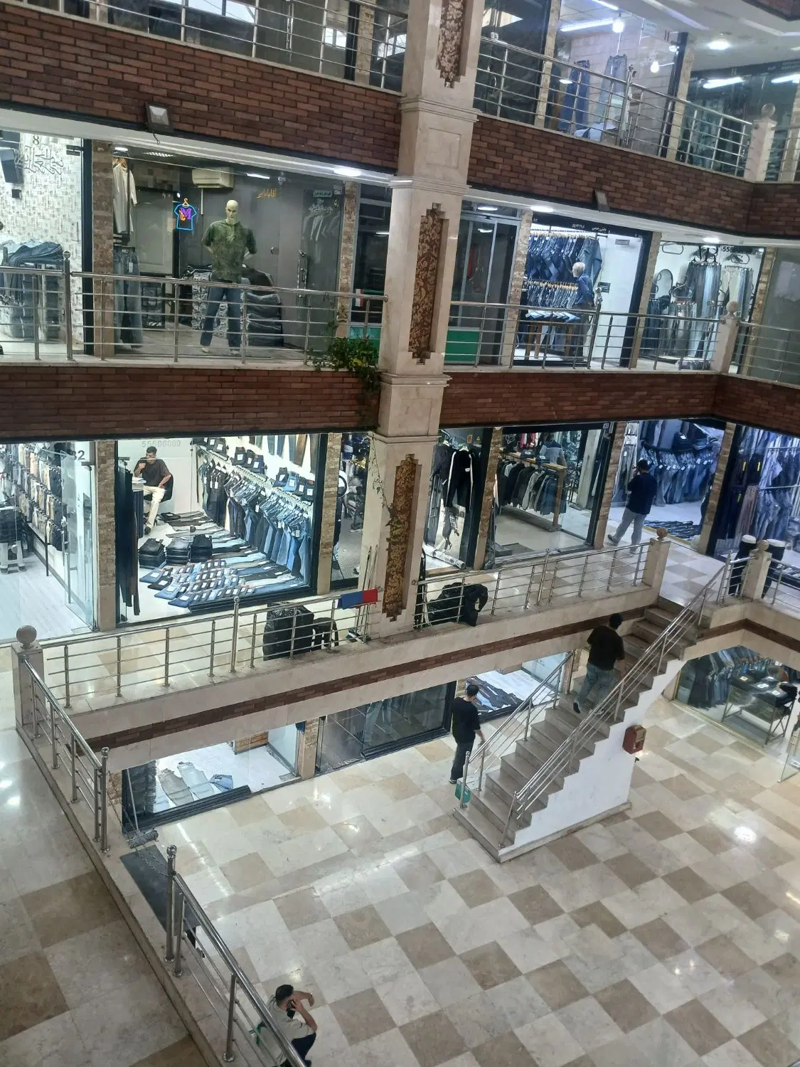 اجاره مغازه بازار بورس پوشاک عمده مردانه