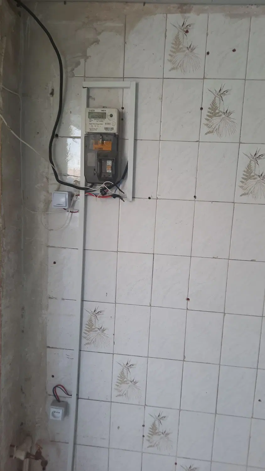 معازه ۲۵ سال سوپر مارکت  بوده  تازه خالی شده