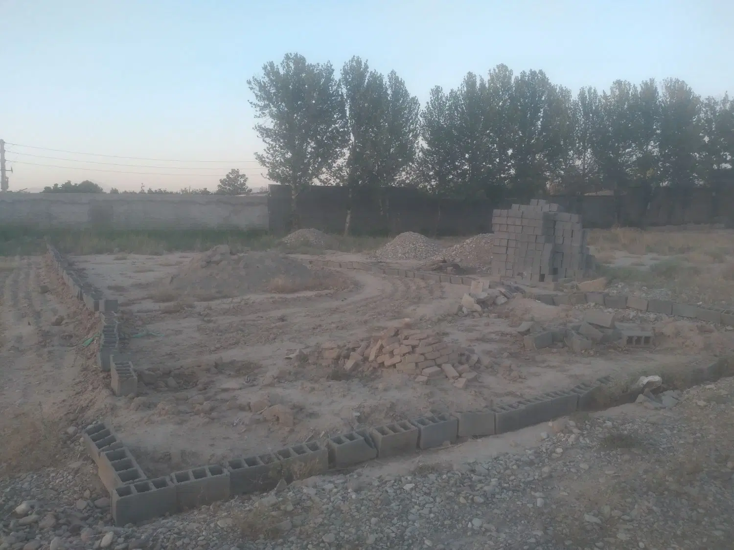 زمین یوسف رضا ۳۲۰متر