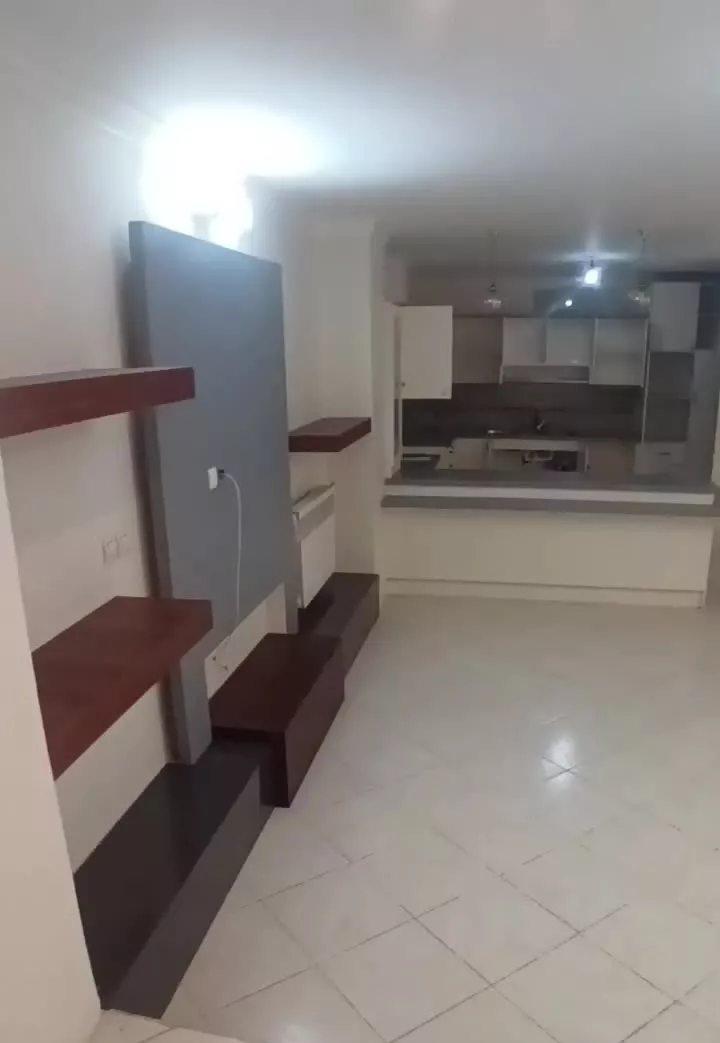 آپارتمان ۱۶۱ متری عسگریه