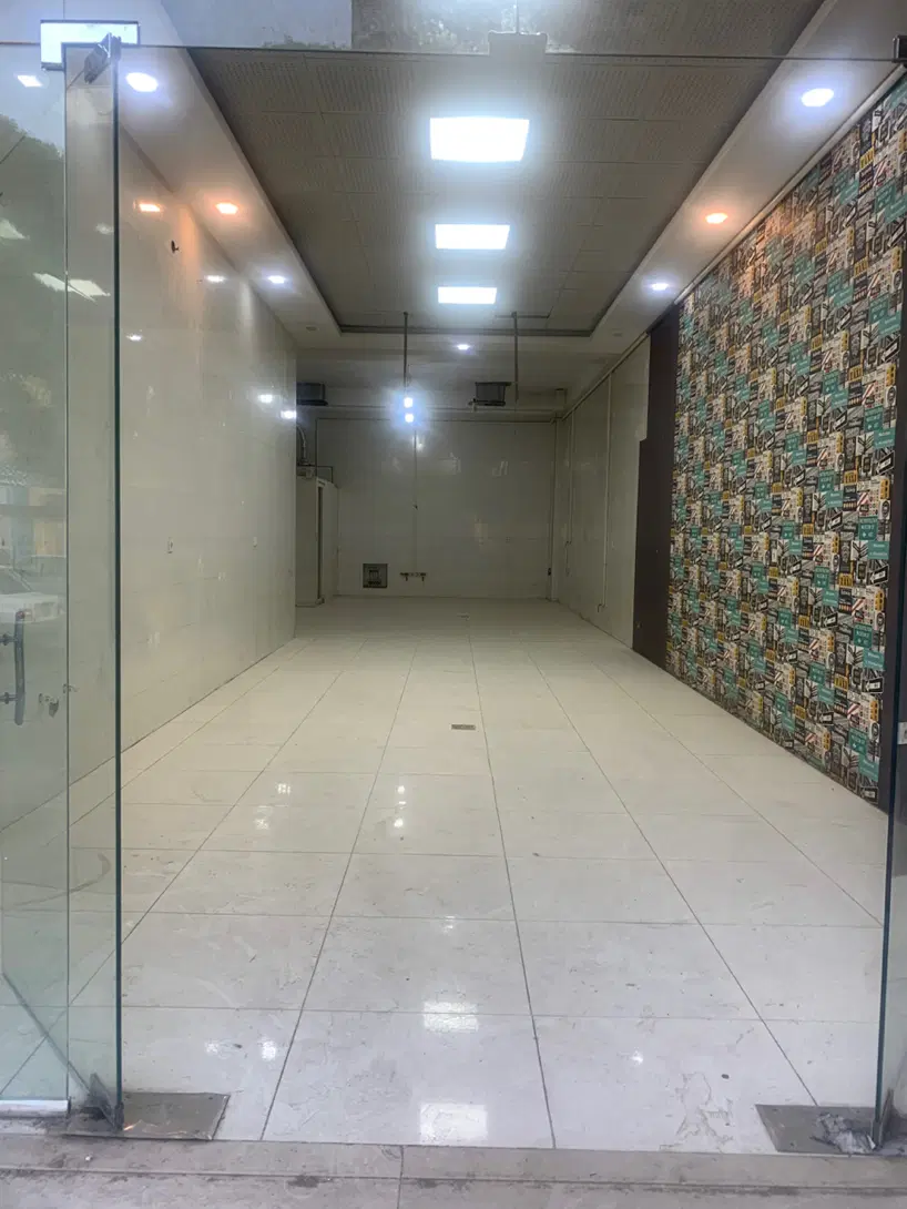 مغازه تجاری پارک نشاط