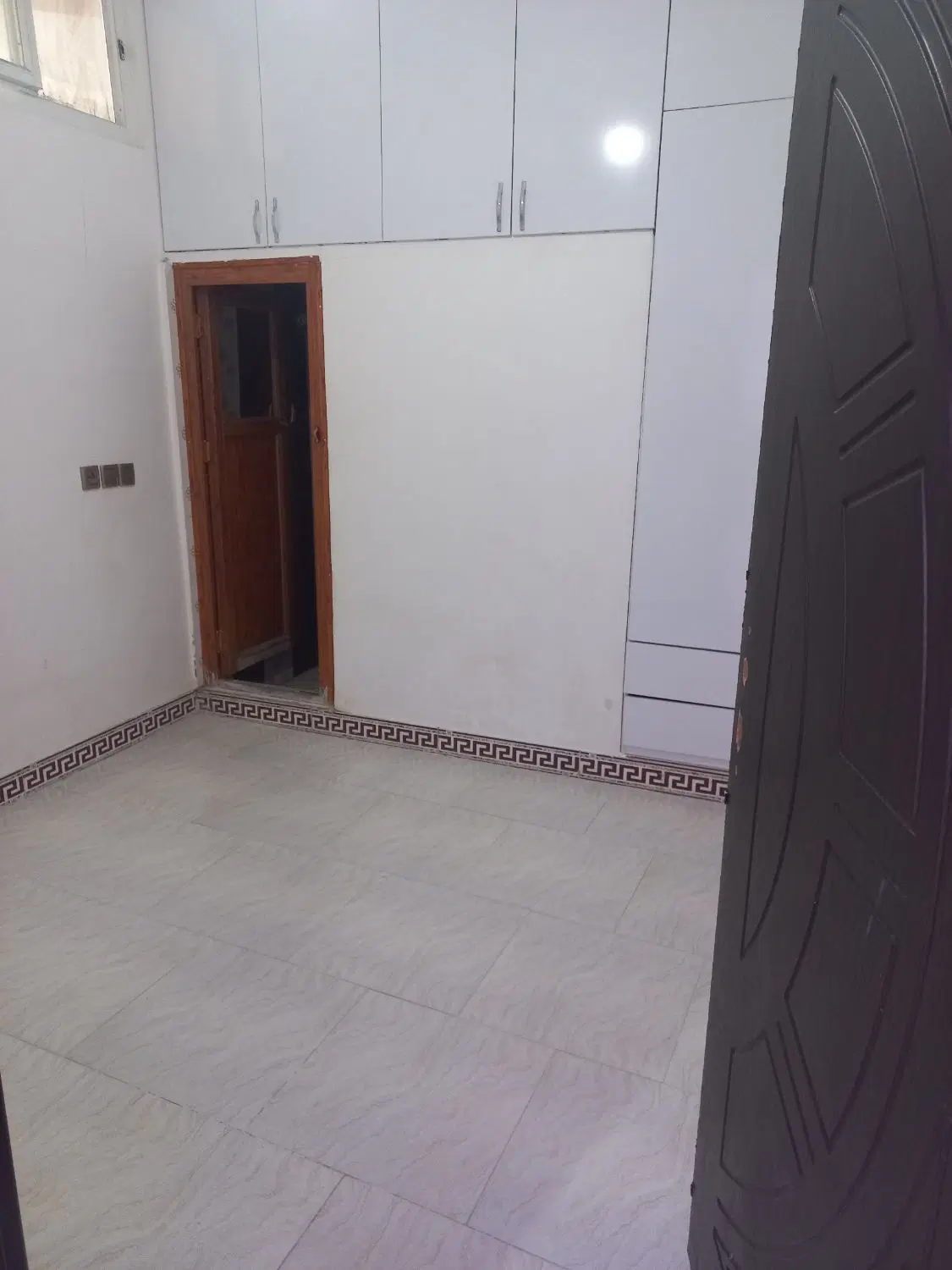 خانه اجاره‌ای  طبقه  همکف سپاه ۷