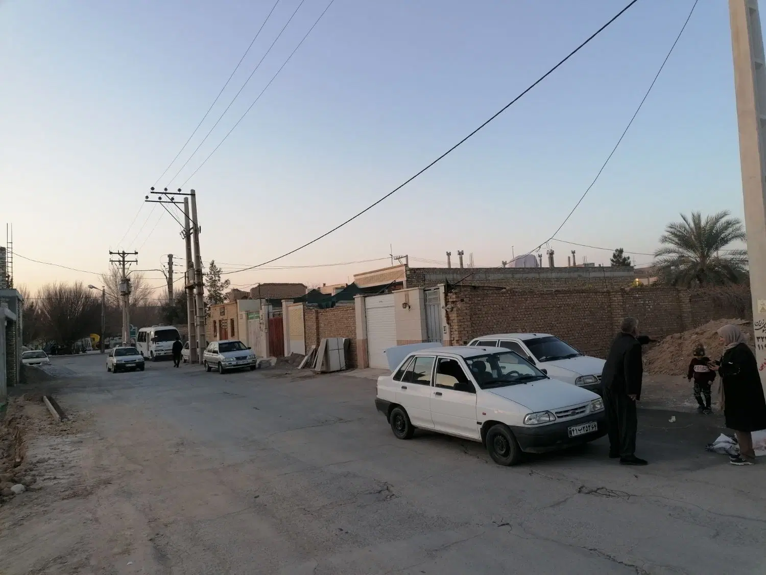 زمین تو بهترین موقعیت محله دیلم اردکان