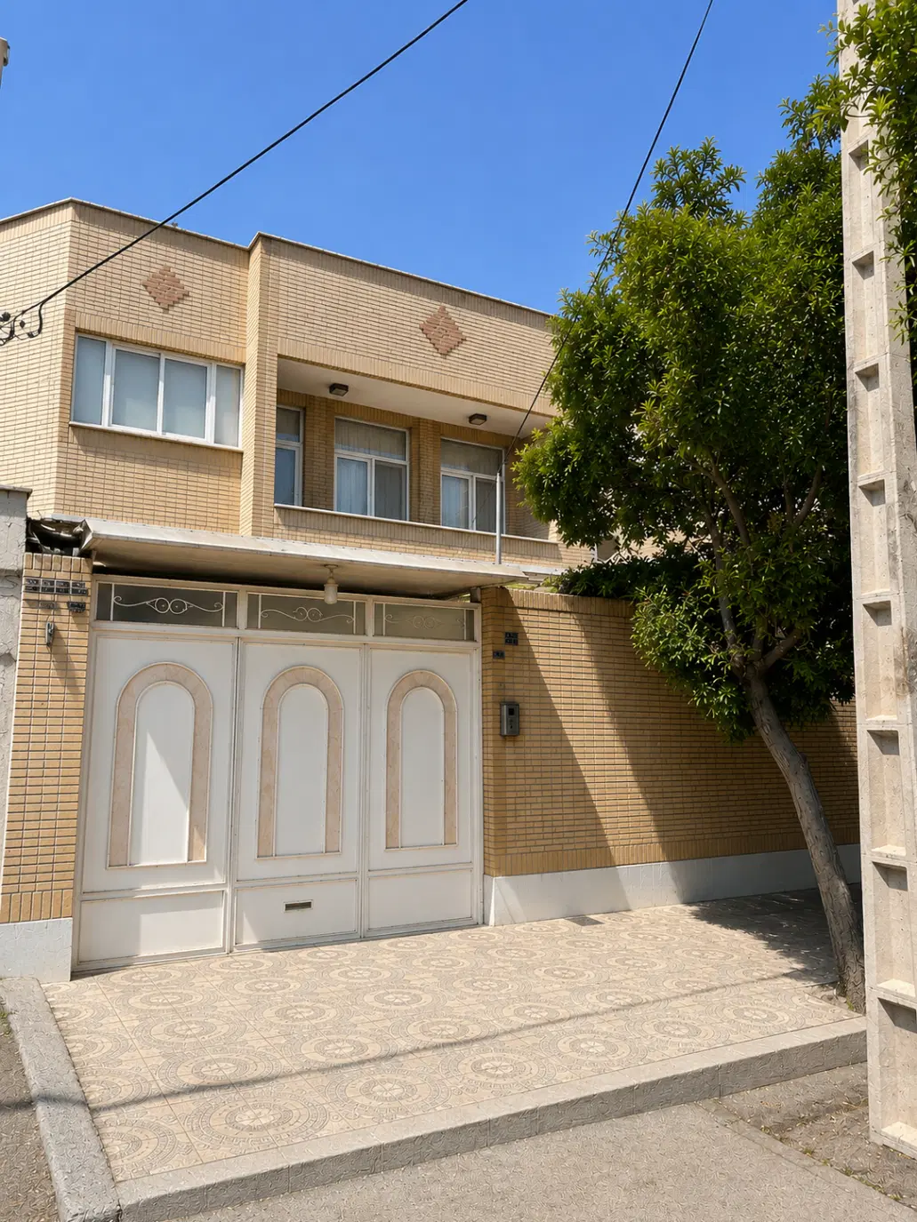 فروش منزل مسکونی دو‌طبقه