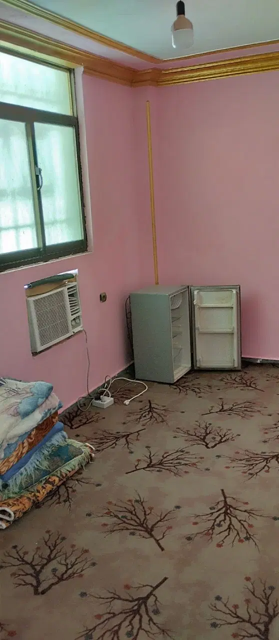 یک اتاق ۳در۴فقط به خانم اجاره میدم
