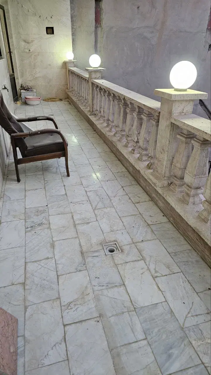 واحد ۱۴۵متری شهرک صدرا بر خیابان اصلی