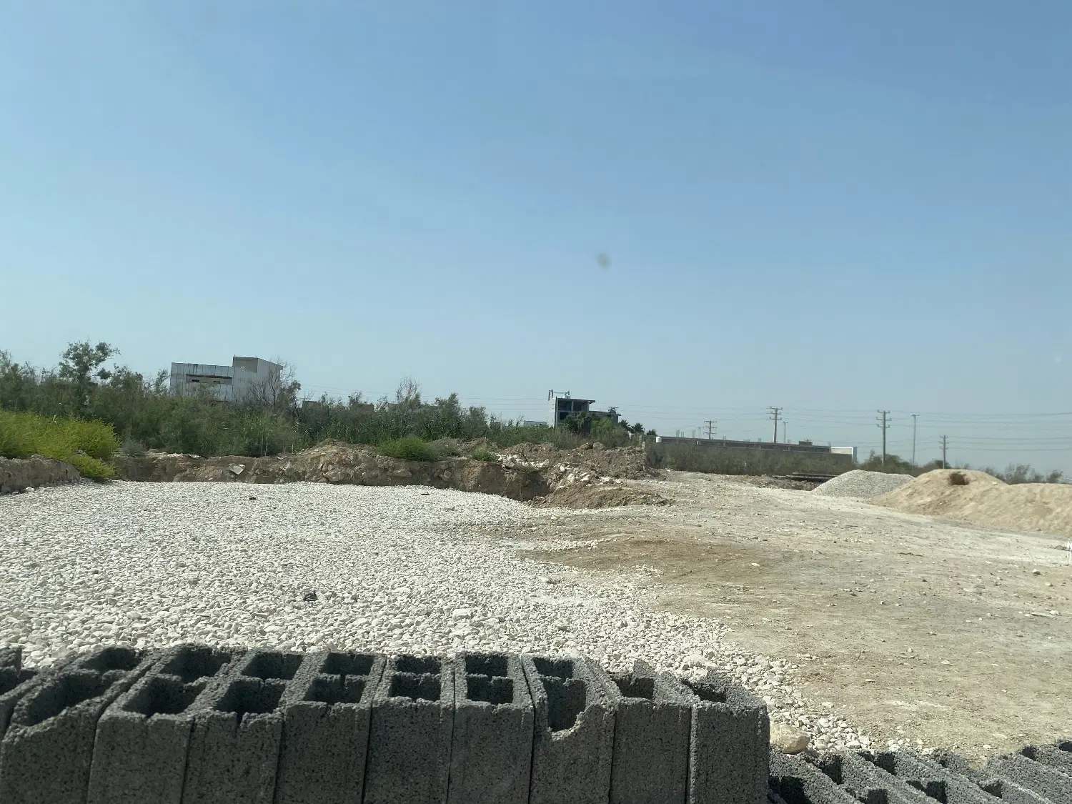 فروش زمین ۲۲۵ متری تنگک دوم پلاک سوم خیابان اصلی