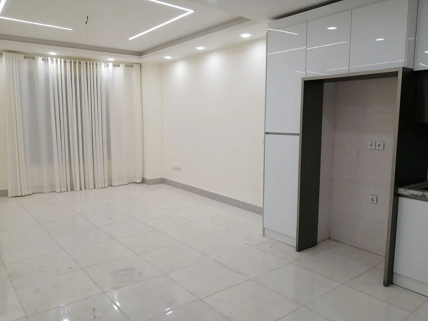 فروش آپارتمان3واحده نیمه کاره