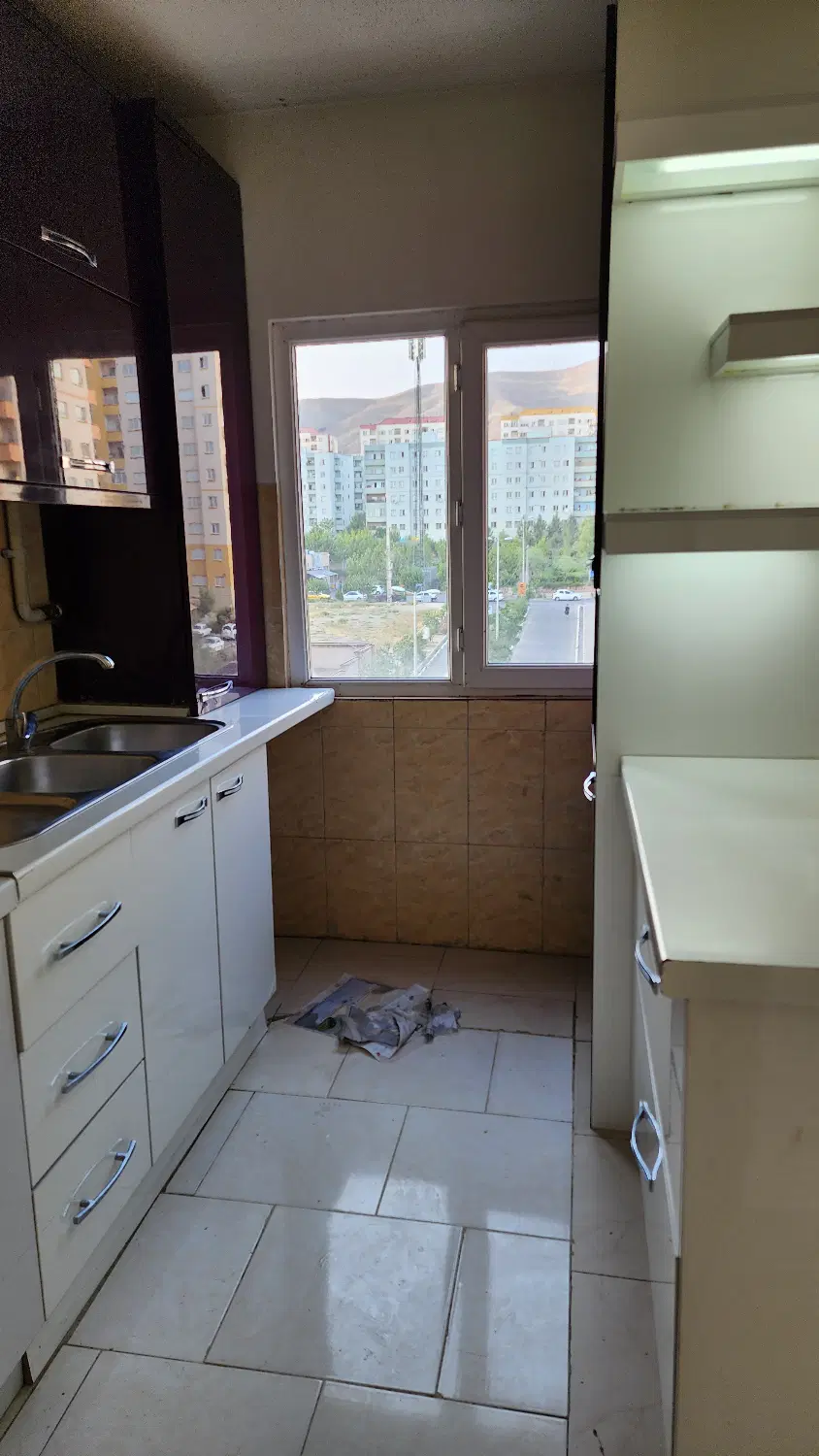 فاز 3 پردیسان 75 متری نارون