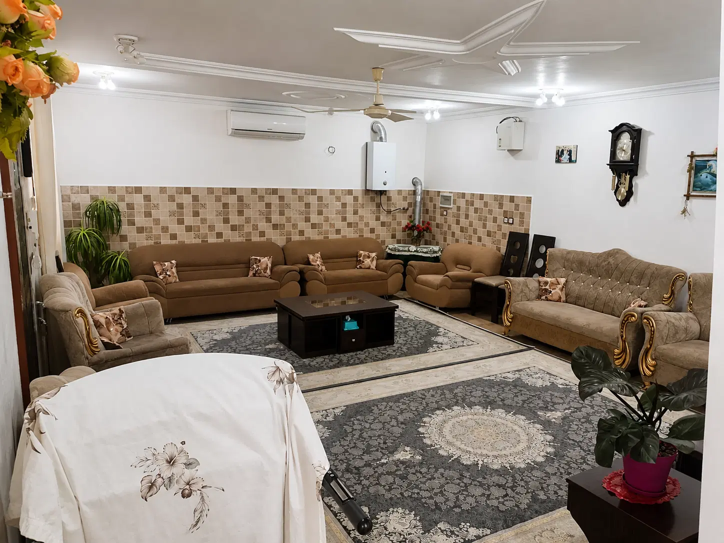 فروش ویلایی ۶۷۷ متر  بر خیابان فرعی
