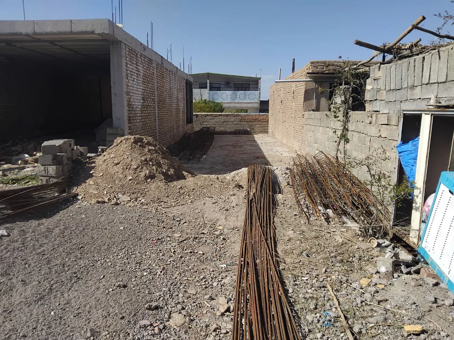 6قصب زمین مسکونی ماهان بلوار جمهوری