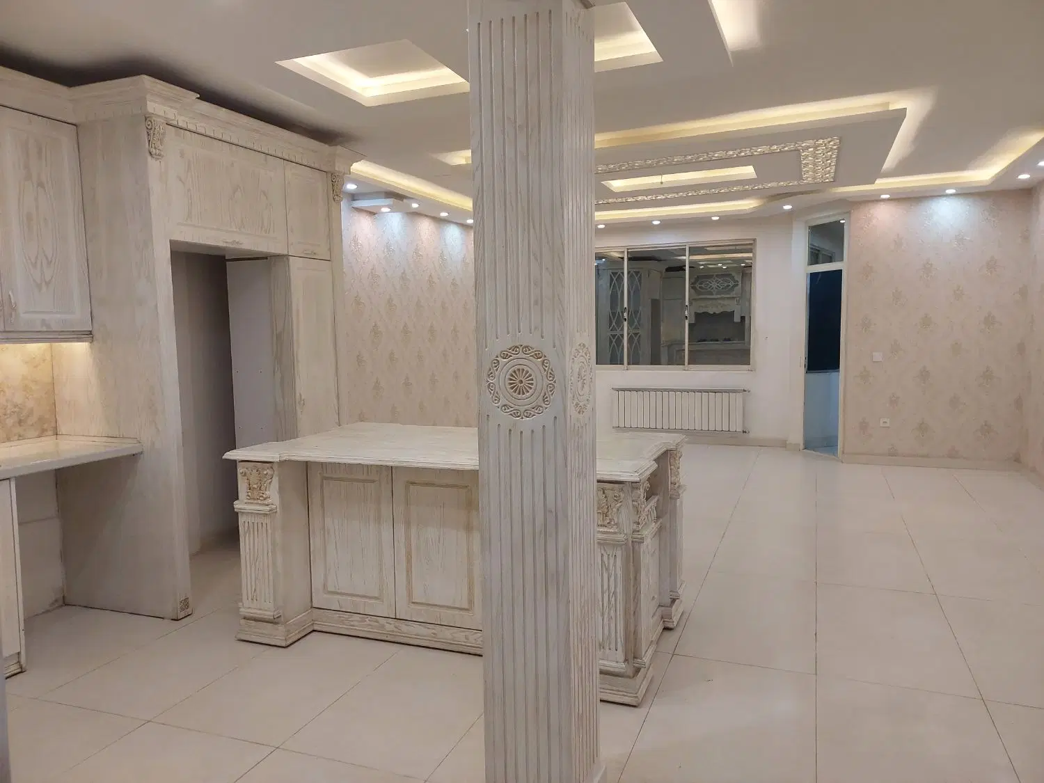 آپارتمان دوخواب ۱۰۰ متری _ خوش‌نقشه_ باباطاهر