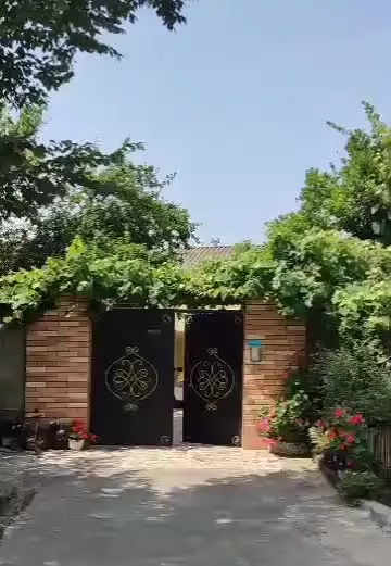 خانه ویلایی ۲۴۰ متری (مبارک آباد)