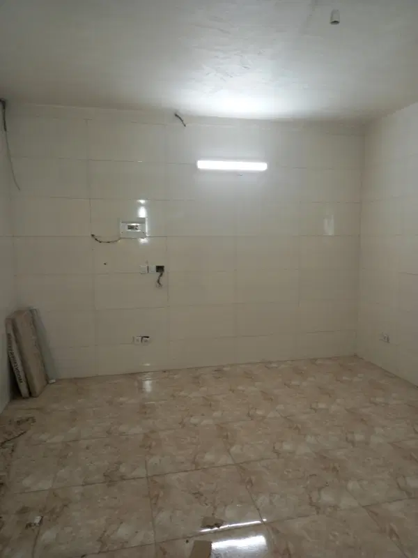 دو عدد انبار ۱۵ متری واقع در خوراسگان خیابان معراج