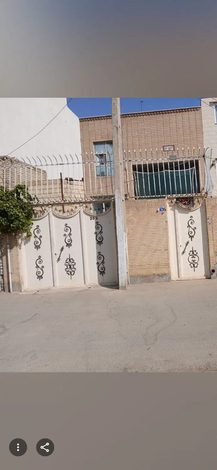 منزل مسکونی دو طبقه