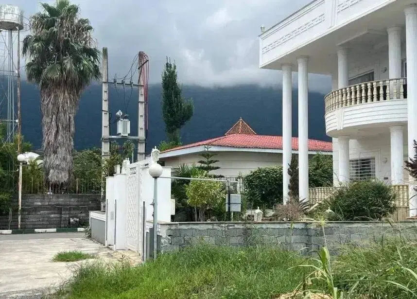 ۲۹۵ متر زمین منظره جنگل آماده ساخت چکی