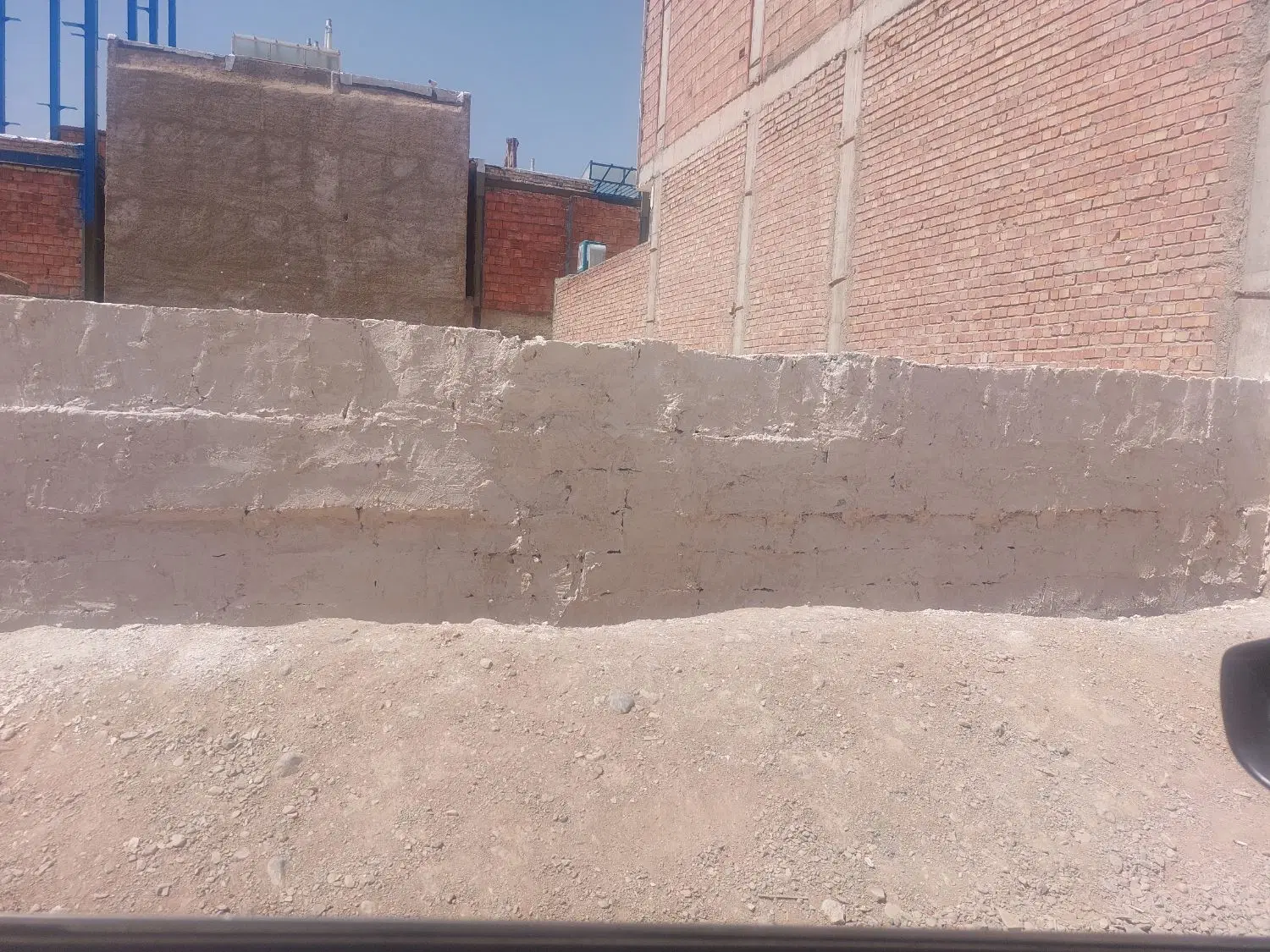 زمین مسکونی
