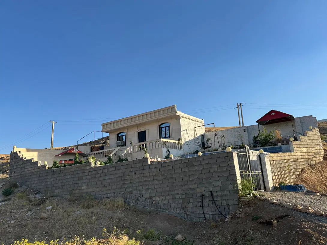 ویلا،باغچه ۳۳۰متری رو به روی چغابدار