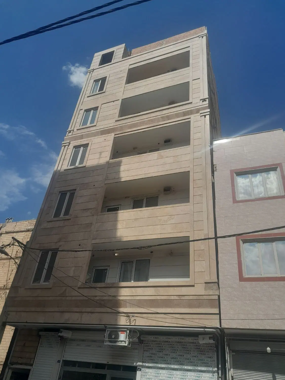 واحد فروشی۶۸متر