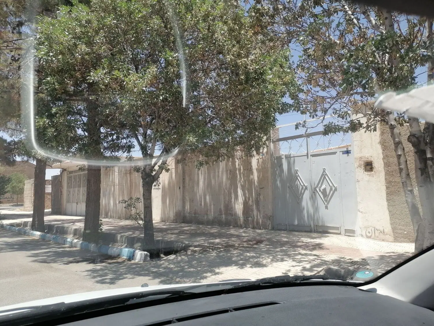 منزل مسکونی،کلنگی