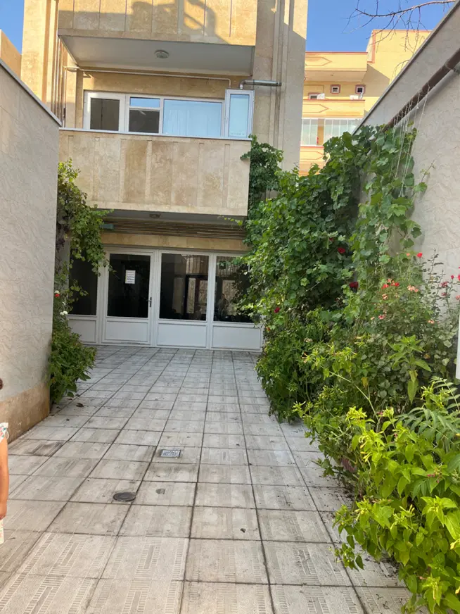 آپارتمان در بهار شرقی