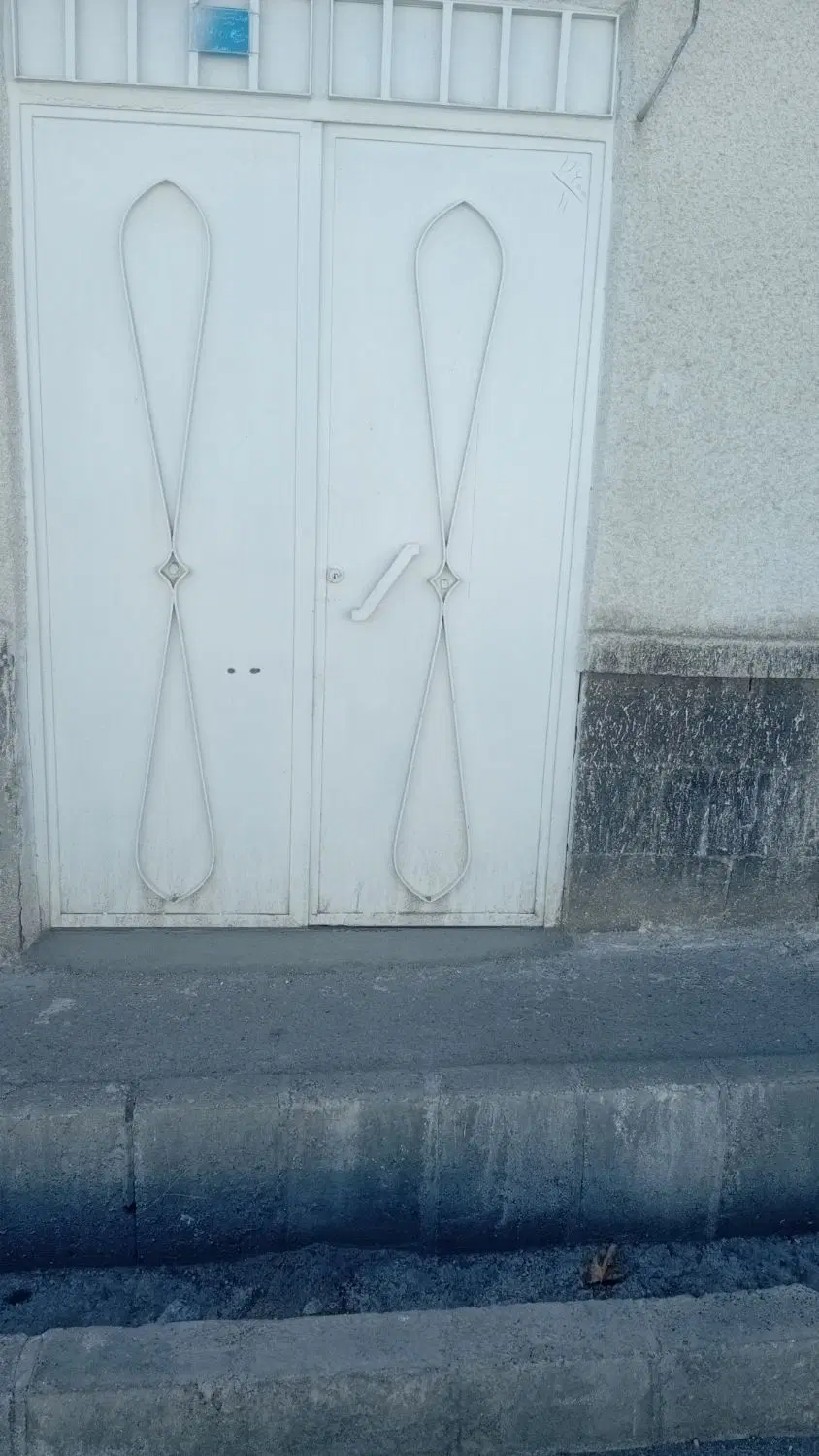 اجاره خانه ۱۰۰ متری دو خوابه خ باکری
