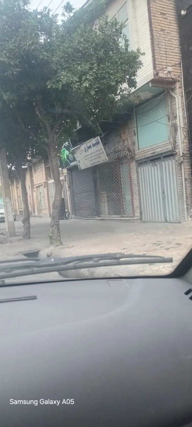 اجاره خانه دربست بر خیابان انقلاب چهارراه بعثت