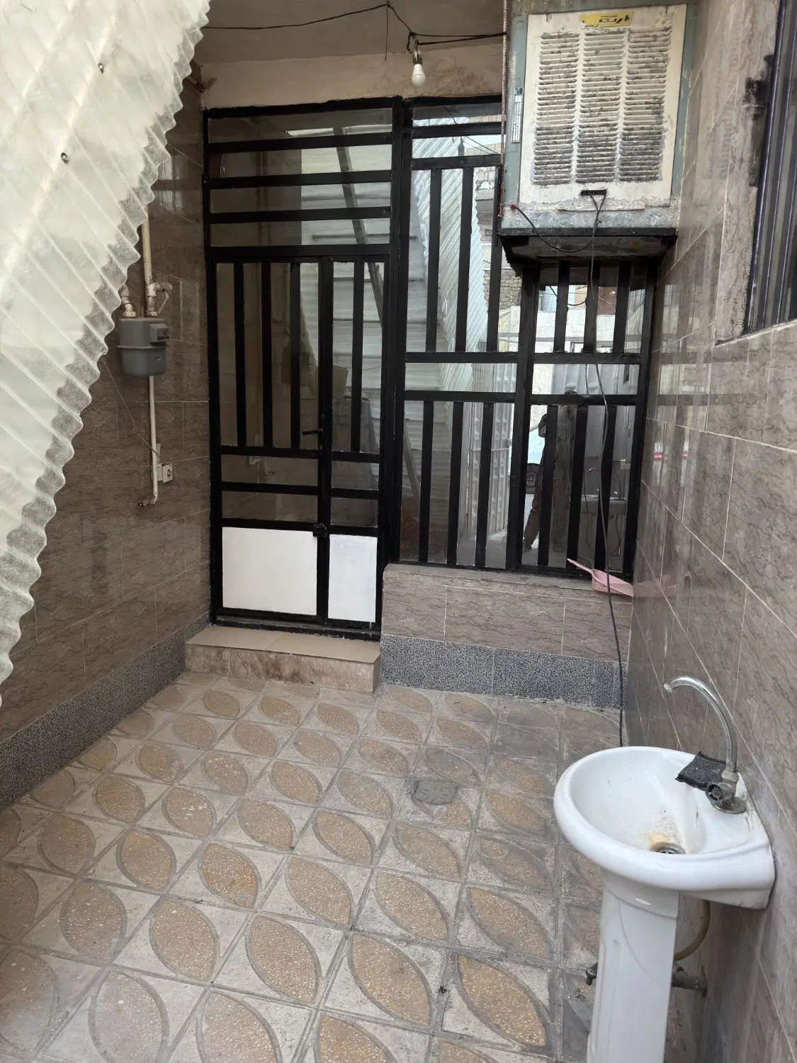 خانه‌دو طبقه مهرگان