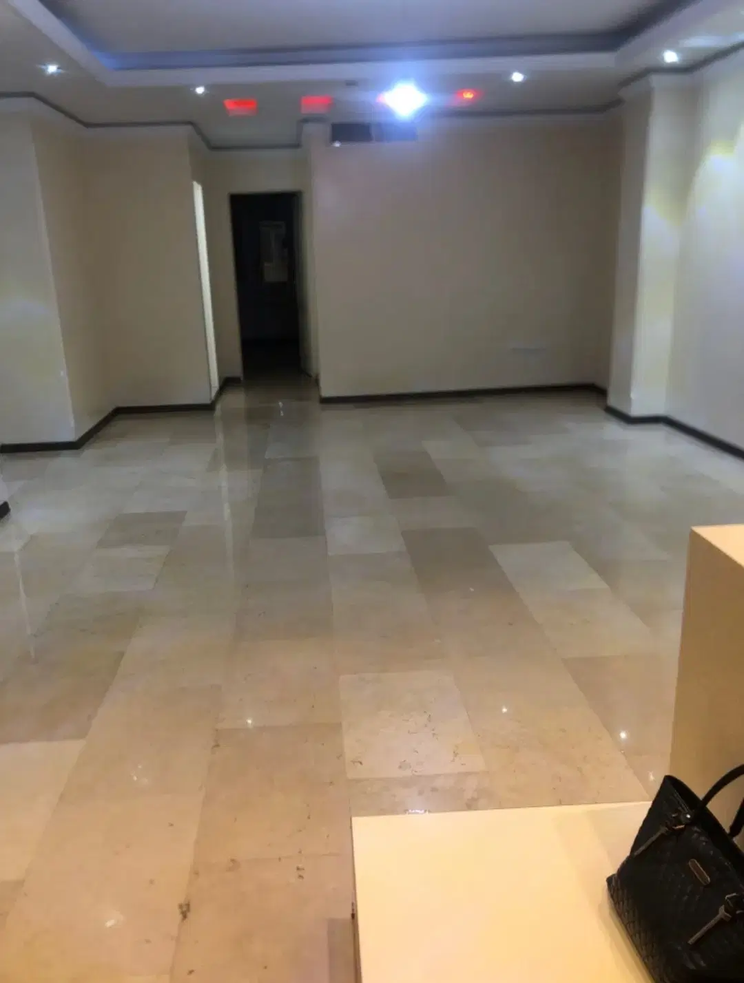 85متری کلیدنخورده بلوارطالقانی