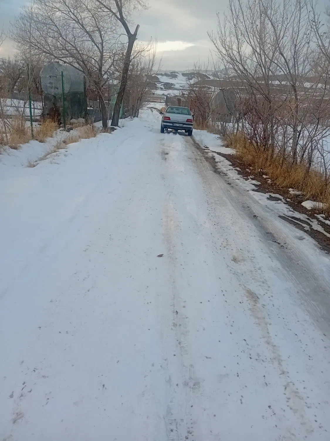 زمین ۲۰۰ متری داخل روستای اسپیران