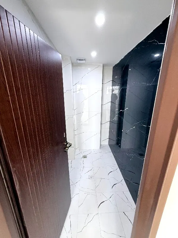 ۶ واحد مسکونی و خدماتی لوکس (جداگانه و ویکجا)