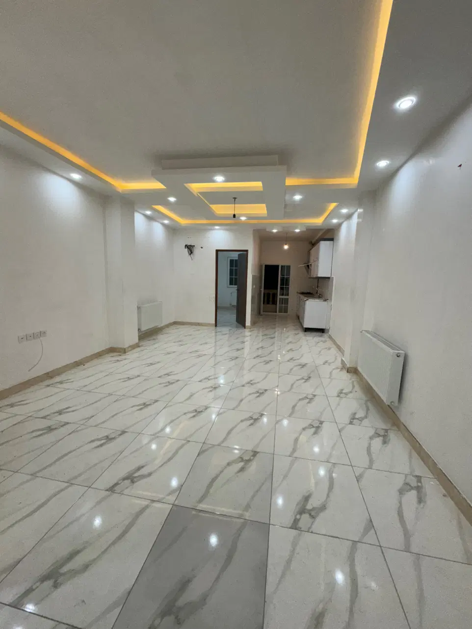آپارتمان ،فول ،پارکینگ بدون مزاحم ،آسانسور