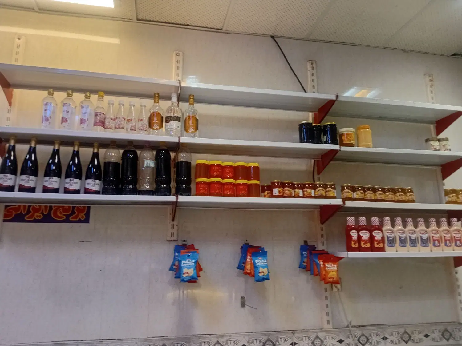 واگذاری یه باب مغازه لبنیاتی به دلیل مشاغل کاری