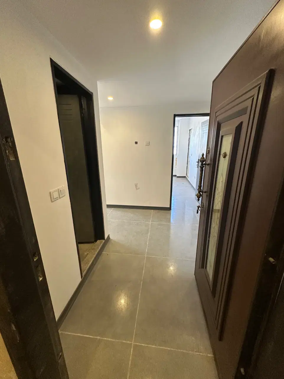 فروش اپارتمان ۹۰متردو خوابه جنوبی نوساز سند تک برگ
