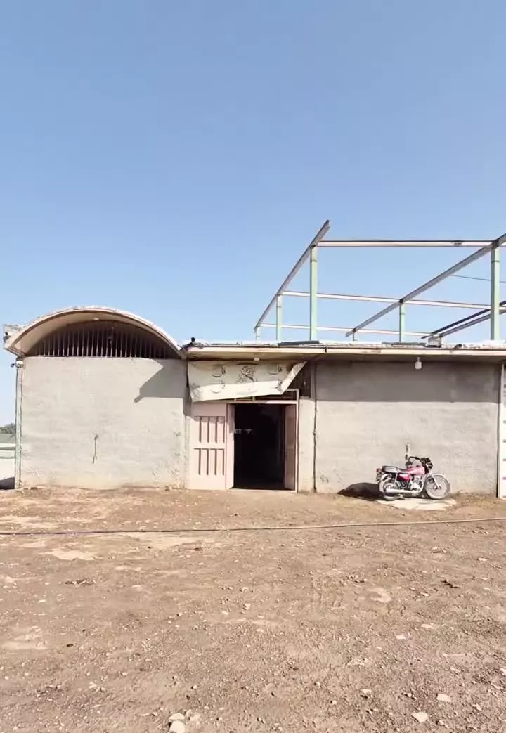 سالن سفره خانه و اسطبل وسوله