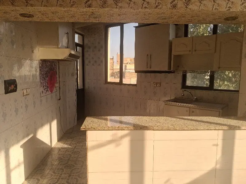واحد حدودا ۶۰متری