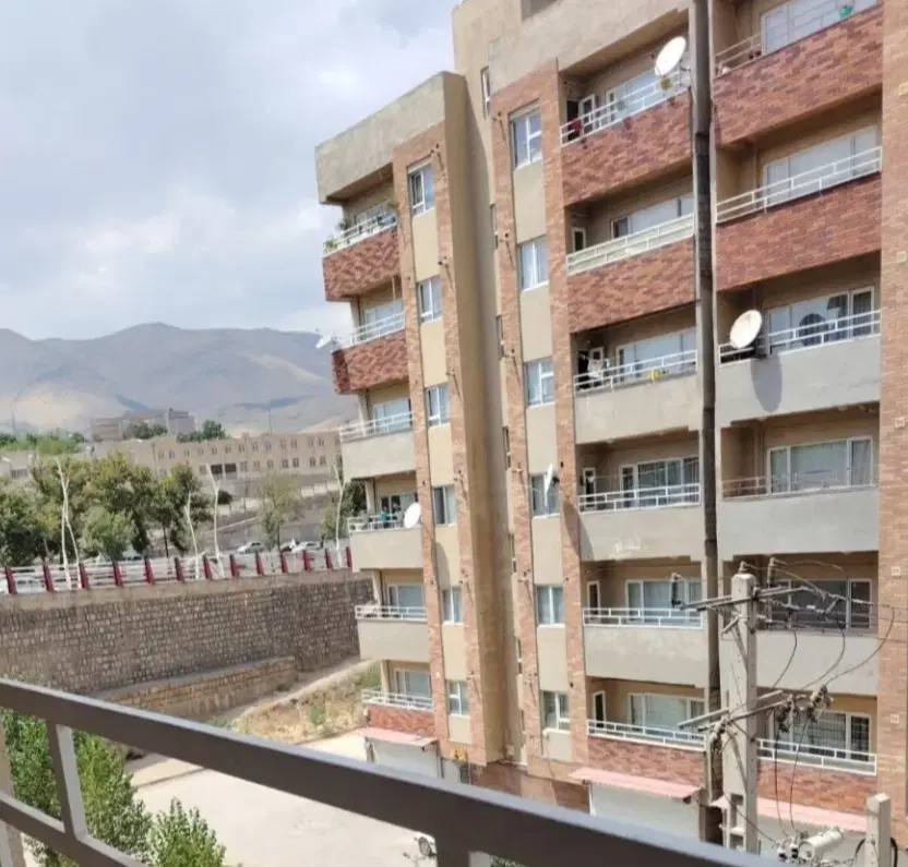 مجتمع هنرمندان  بلوار پاسداران