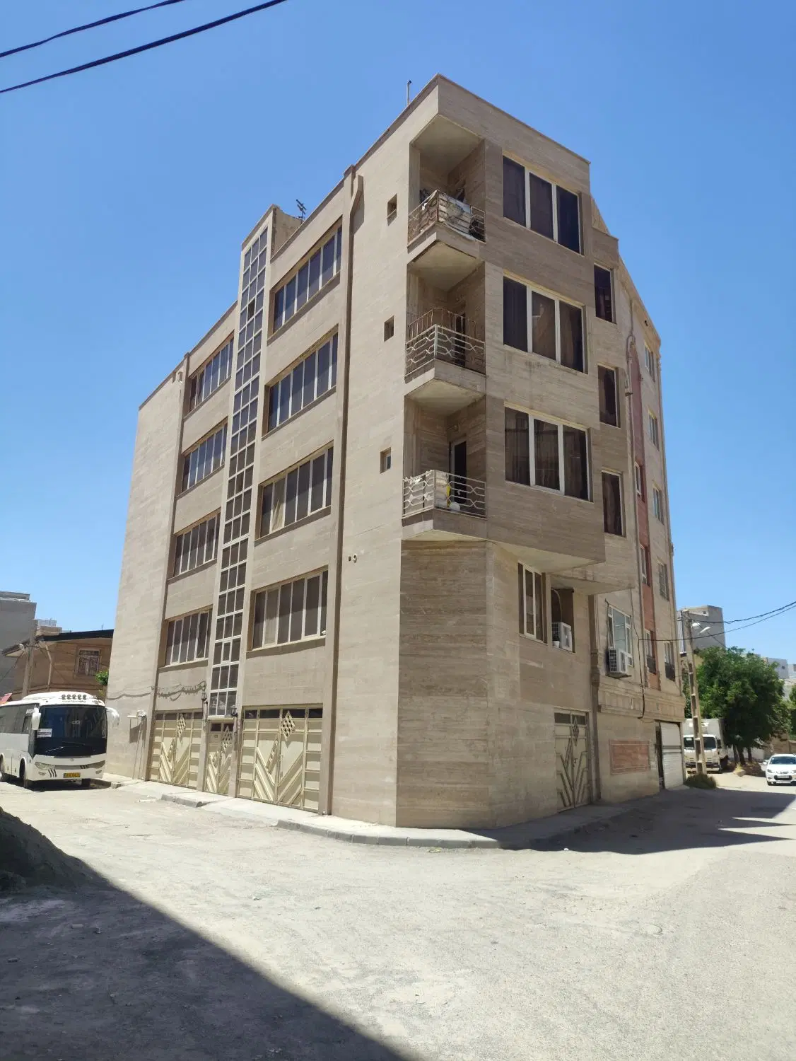 مشارکت در ساخت