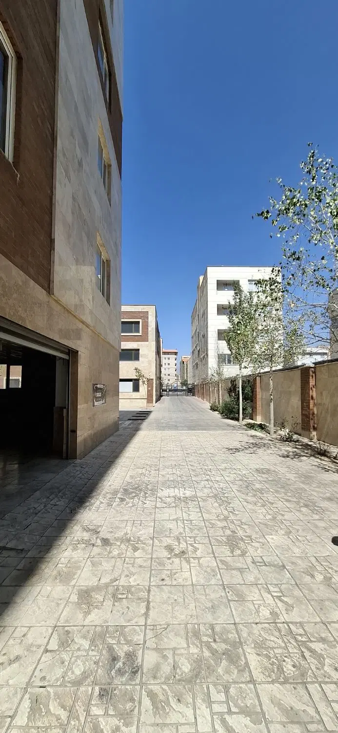 ۱۴۰متری ۳خواب فول تخلیه فوری