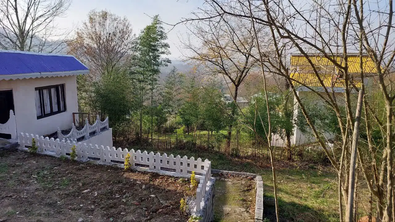 زمین ب متراژ۱۲۰۰ مسکونی