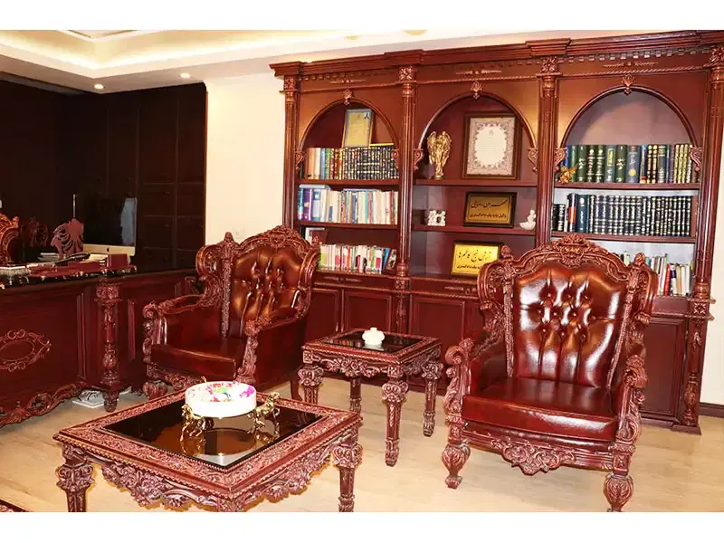 دفترکار در مرکز شهر