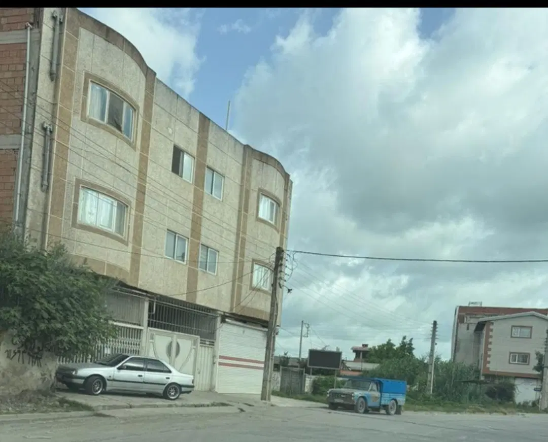 اجاره یک واحد آپارتمان ۱۳۰متری