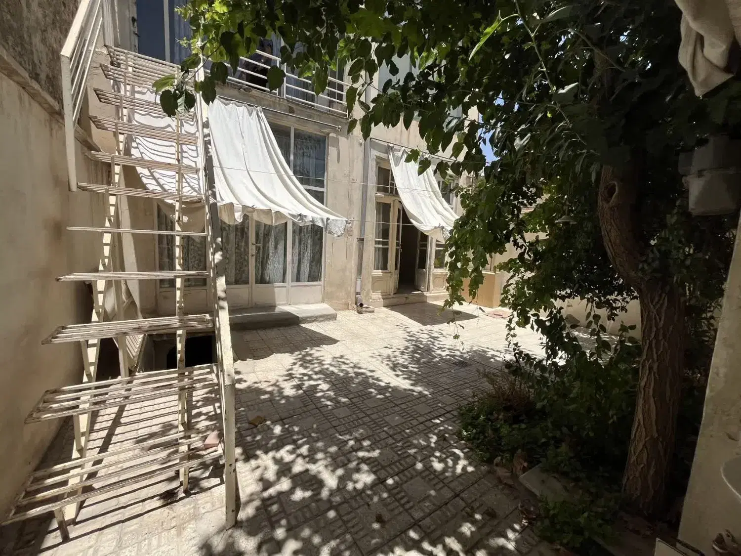 منزل ویلایی خیابان حر